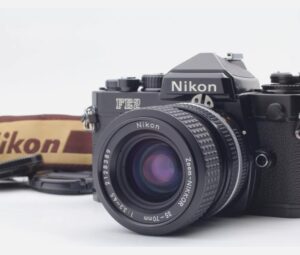 Nikon FE2 SLR Film Camera Nikkor Ai-s 35-70mm F/3.3-4.5