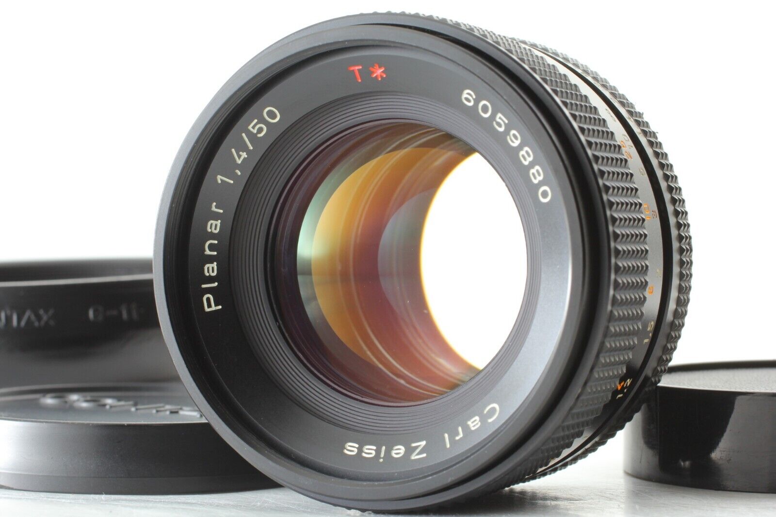Contax Carl Zeiss Planar T* 50mm f1.4 AEJを21,100円でお買取りしました。